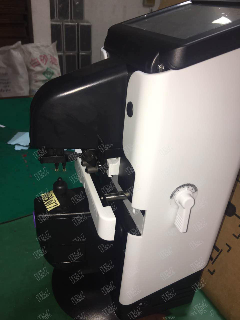 ophthalmic equipment