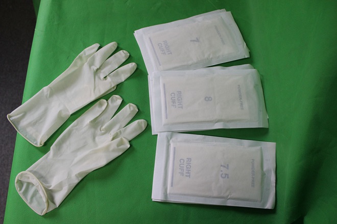 tamaños de guantes quirúrgicos